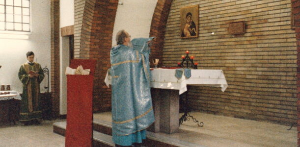 💯 Divina Liturgia dalle suore di Carità dell’Assunzione, Milano